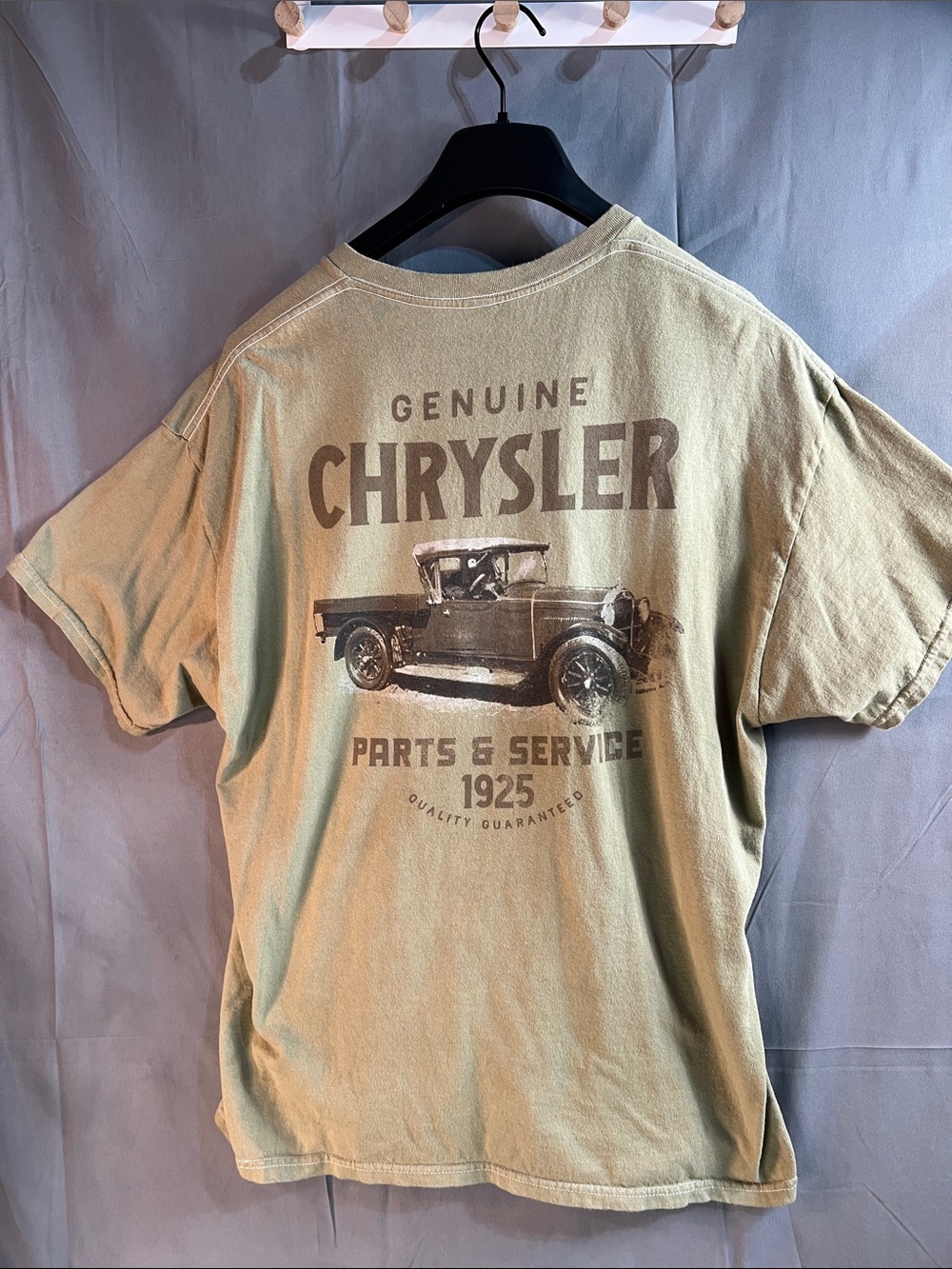 Vintage Graphic Short Sleeve Tee - Khaki Chrysler men’s LG
